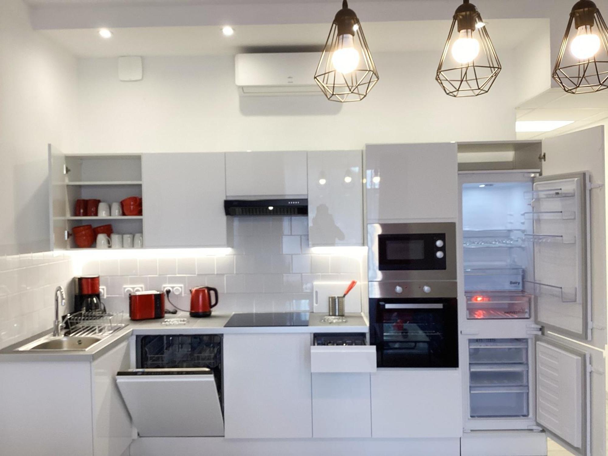 Stella 95 M2 Climatise Parking Proche Sanctuaires Apartment